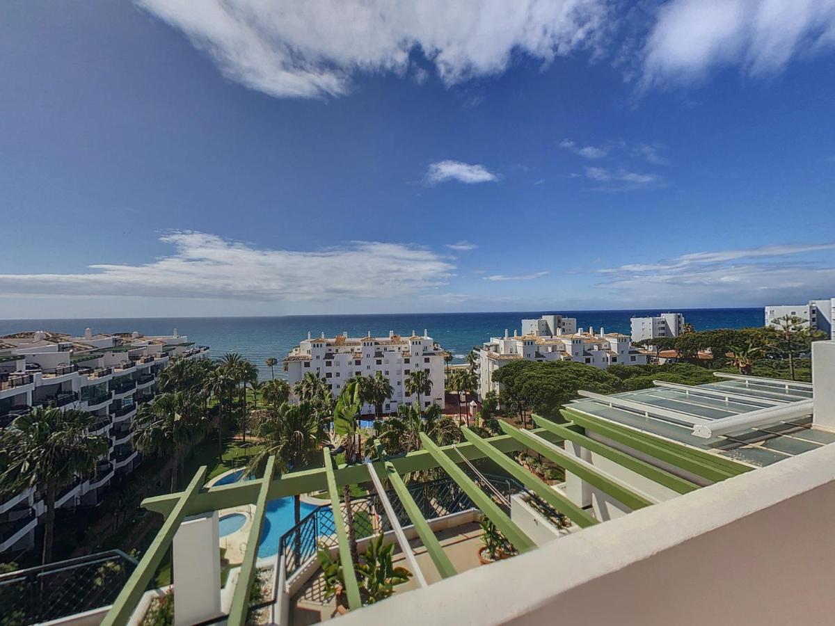 Frontline Beach Penthouse In Mi Capricho Sitio de Calahonda Exteriör bild